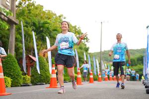 BIB: 1006
                            <button type="button" onclick="openModal(6198886)" class="btn btn-primary btn-sm float-right btn-popup" data-toggle="modal" data-target=".modal-high-quality">
                        <i class="fas fa-shopping-cart"></i> Add to Cart
                    </button>
                                            <button type="button" onclick="isThisMe(6198886, true)" class="btn btn-success btn-sm float-right btn-popup btn-isme hidden" data-toggle="tooltip" data-placement="bottom" title="นี่คือรูปของคุณใช่ไหม คลิกที่นี่เพื่อเอาเข้าอัลบั้ม">
                        <i class="fas fa-plus"></i> Add to album
                    </button>
                    <button type="button" onclick="isThisMe(6198886, false)" class="btn btn-warning btn-sm float-right btn-popup btn-isnotme hidden">
                        <i class="fas fa-ban"></i> Remove from album
                    </button>