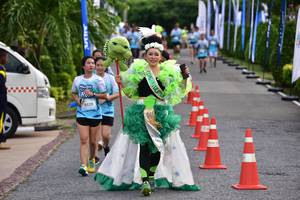 BIB: 4520
                            <button type="button" onclick="openModal(6185589)" class="btn btn-primary btn-sm float-right btn-popup" data-toggle="modal" data-target=".modal-high-quality">
                        <i class="fas fa-shopping-cart"></i> Add to Cart
                    </button>
                                            <button type="button" onclick="isThisMe(6185589, true)" class="btn btn-success btn-sm float-right btn-popup btn-isme hidden" data-toggle="tooltip" data-placement="bottom" title="นี่คือรูปของคุณใช่ไหม คลิกที่นี่เพื่อเอาเข้าอัลบั้ม">
                        <i class="fas fa-plus"></i> Add to album
                    </button>
                    <button type="button" onclick="isThisMe(6185589, false)" class="btn btn-warning btn-sm float-right btn-popup btn-isnotme hidden">
                        <i class="fas fa-ban"></i> Remove from album
                    </button>