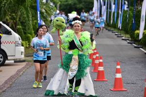 BIB: 5520
                            <button type="button" onclick="openModal(6185587)" class="btn btn-primary btn-sm float-right btn-popup" data-toggle="modal" data-target=".modal-high-quality">
                        <i class="fas fa-shopping-cart"></i> Add to Cart
                    </button>
                                            <button type="button" onclick="isThisMe(6185587, true)" class="btn btn-success btn-sm float-right btn-popup btn-isme hidden" data-toggle="tooltip" data-placement="bottom" title="นี่คือรูปของคุณใช่ไหม คลิกที่นี่เพื่อเอาเข้าอัลบั้ม">
                        <i class="fas fa-plus"></i> Add to album
                    </button>
                    <button type="button" onclick="isThisMe(6185587, false)" class="btn btn-warning btn-sm float-right btn-popup btn-isnotme hidden">
                        <i class="fas fa-ban"></i> Remove from album
                    </button>