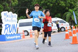 BIB: 6526, 6540, 
                            <button type="button" onclick="openModal(6194273)" class="btn btn-primary btn-sm float-right btn-popup" data-toggle="modal" data-target=".modal-high-quality">
                        <i class="fas fa-shopping-cart"></i> Add to Cart
                    </button>
                                            <button type="button" onclick="isThisMe(6194273, true)" class="btn btn-success btn-sm float-right btn-popup btn-isme hidden" data-toggle="tooltip" data-placement="bottom" title="นี่คือรูปของคุณใช่ไหม คลิกที่นี่เพื่อเอาเข้าอัลบั้ม">
                        <i class="fas fa-plus"></i> Add to album
                    </button>
                    <button type="button" onclick="isThisMe(6194273, false)" class="btn btn-warning btn-sm float-right btn-popup btn-isnotme hidden">
                        <i class="fas fa-ban"></i> Remove from album
                    </button>