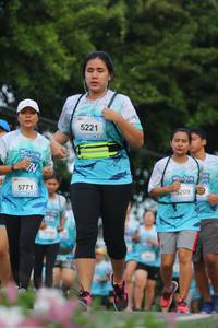 BIB: 5221, 5209, 5771
                            <button type="button" onclick="openModal(6176229)" class="btn btn-primary btn-sm float-right btn-popup" data-toggle="modal" data-target=".modal-high-quality">
                        <i class="fas fa-shopping-cart"></i> Add to Cart
                    </button>
                                            <button type="button" onclick="isThisMe(6176229, true)" class="btn btn-success btn-sm float-right btn-popup btn-isme hidden" data-toggle="tooltip" data-placement="bottom" title="นี่คือรูปของคุณใช่ไหม คลิกที่นี่เพื่อเอาเข้าอัลบั้ม">
                        <i class="fas fa-plus"></i> Add to album
                    </button>
                    <button type="button" onclick="isThisMe(6176229, false)" class="btn btn-warning btn-sm float-right btn-popup btn-isnotme hidden">
                        <i class="fas fa-ban"></i> Remove from album
                    </button>