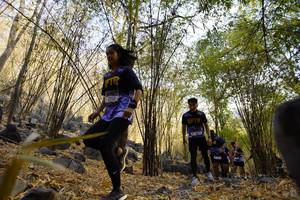 BIB: 
                            <button type="button" onclick="openModal(7190946)" class="btn btn-primary btn-sm float-right btn-popup" data-toggle="modal" data-target=".modal-high-quality">
                        <i class="fas fa-shopping-cart"></i> Add to Cart
                    </button>
                                            <button type="button" onclick="isThisMe(7190946, true)" class="btn btn-success btn-sm float-right btn-popup btn-isme hidden" data-toggle="tooltip" data-placement="bottom" title="นี่คือรูปของคุณใช่ไหม คลิกที่นี่เพื่อเอาเข้าอัลบั้ม">
                        <i class="fas fa-plus"></i> Add to album
                    </button>
                    <button type="button" onclick="isThisMe(7190946, false)" class="btn btn-warning btn-sm float-right btn-popup btn-isnotme hidden">
                        <i class="fas fa-ban"></i> Remove from album
                    </button>