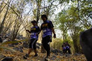 BIB: 
                            <button type="button" onclick="openModal(7190233)" class="btn btn-primary btn-sm float-right btn-popup" data-toggle="modal" data-target=".modal-high-quality">
                        <i class="fas fa-shopping-cart"></i> Add to Cart
                    </button>
                                            <button type="button" onclick="isThisMe(7190233, true)" class="btn btn-success btn-sm float-right btn-popup btn-isme hidden" data-toggle="tooltip" data-placement="bottom" title="นี่คือรูปของคุณใช่ไหม คลิกที่นี่เพื่อเอาเข้าอัลบั้ม">
                        <i class="fas fa-plus"></i> Add to album
                    </button>
                    <button type="button" onclick="isThisMe(7190233, false)" class="btn btn-warning btn-sm float-right btn-popup btn-isnotme hidden">
                        <i class="fas fa-ban"></i> Remove from album
                    </button>