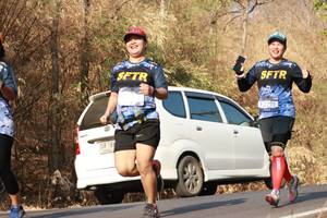 BIB: 7299
                            <button type="button" onclick="openModal(7253634)" class="btn btn-primary btn-sm float-right btn-popup" data-toggle="modal" data-target=".modal-high-quality">
                        <i class="fas fa-shopping-cart"></i> Add to Cart
                    </button>
                                            <button type="button" onclick="isThisMe(7253634, true)" class="btn btn-success btn-sm float-right btn-popup btn-isme hidden" data-toggle="tooltip" data-placement="bottom" title="นี่คือรูปของคุณใช่ไหม คลิกที่นี่เพื่อเอาเข้าอัลบั้ม">
                        <i class="fas fa-plus"></i> Add to album
                    </button>
                    <button type="button" onclick="isThisMe(7253634, false)" class="btn btn-warning btn-sm float-right btn-popup btn-isnotme hidden">
                        <i class="fas fa-ban"></i> Remove from album
                    </button>