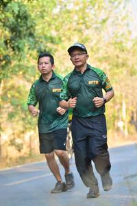 BIB: 
                            <button type="button" onclick="openModal(7196278)" class="btn btn-primary btn-sm float-right btn-popup" data-toggle="modal" data-target=".modal-high-quality">
                        <i class="fas fa-shopping-cart"></i> Add to Cart
                    </button>
                                            <button type="button" onclick="isThisMe(7196278, true)" class="btn btn-success btn-sm float-right btn-popup btn-isme hidden" data-toggle="tooltip" data-placement="bottom" title="นี่คือรูปของคุณใช่ไหม คลิกที่นี่เพื่อเอาเข้าอัลบั้ม">
                        <i class="fas fa-plus"></i> Add to album
                    </button>
                    <button type="button" onclick="isThisMe(7196278, false)" class="btn btn-warning btn-sm float-right btn-popup btn-isnotme hidden">
                        <i class="fas fa-ban"></i> Remove from album
                    </button>