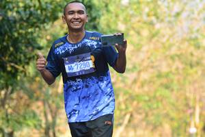 BIB: 7290
                            <button type="button" onclick="openModal(7197408)" class="btn btn-primary btn-sm float-right btn-popup" data-toggle="modal" data-target=".modal-high-quality">
                        <i class="fas fa-shopping-cart"></i> Add to Cart
                    </button>
                                            <button type="button" onclick="isThisMe(7197408, true)" class="btn btn-success btn-sm float-right btn-popup btn-isme hidden" data-toggle="tooltip" data-placement="bottom" title="นี่คือรูปของคุณใช่ไหม คลิกที่นี่เพื่อเอาเข้าอัลบั้ม">
                        <i class="fas fa-plus"></i> Add to album
                    </button>
                    <button type="button" onclick="isThisMe(7197408, false)" class="btn btn-warning btn-sm float-right btn-popup btn-isnotme hidden">
                        <i class="fas fa-ban"></i> Remove from album
                    </button>