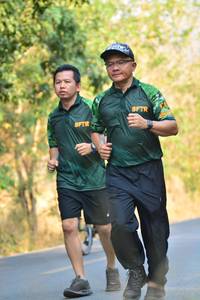 BIB: 
                            <button type="button" onclick="openModal(7196069)" class="btn btn-primary btn-sm float-right btn-popup" data-toggle="modal" data-target=".modal-high-quality">
                        <i class="fas fa-shopping-cart"></i> Add to Cart
                    </button>
                                            <button type="button" onclick="isThisMe(7196069, true)" class="btn btn-success btn-sm float-right btn-popup btn-isme hidden" data-toggle="tooltip" data-placement="bottom" title="นี่คือรูปของคุณใช่ไหม คลิกที่นี่เพื่อเอาเข้าอัลบั้ม">
                        <i class="fas fa-plus"></i> Add to album
                    </button>
                    <button type="button" onclick="isThisMe(7196069, false)" class="btn btn-warning btn-sm float-right btn-popup btn-isnotme hidden">
                        <i class="fas fa-ban"></i> Remove from album
                    </button>