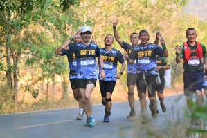 BIB: 9453, 476, 47037, 7455
                            <button type="button" onclick="openModal(7168195)" class="btn btn-primary btn-sm float-right btn-popup" data-toggle="modal" data-target=".modal-high-quality">
                        <i class="fas fa-shopping-cart"></i> Add to Cart
                    </button>
                                            <button type="button" onclick="isThisMe(7168195, true)" class="btn btn-success btn-sm float-right btn-popup btn-isme hidden" data-toggle="tooltip" data-placement="bottom" title="นี่คือรูปของคุณใช่ไหม คลิกที่นี่เพื่อเอาเข้าอัลบั้ม">
                        <i class="fas fa-plus"></i> Add to album
                    </button>
                    <button type="button" onclick="isThisMe(7168195, false)" class="btn btn-warning btn-sm float-right btn-popup btn-isnotme hidden">
                        <i class="fas fa-ban"></i> Remove from album
                    </button>