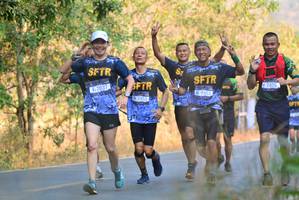 BIB: 7037, 7476, 9453
                            <button type="button" onclick="openModal(7179410)" class="btn btn-primary btn-sm float-right btn-popup" data-toggle="modal" data-target=".modal-high-quality">
                        <i class="fas fa-shopping-cart"></i> Add to Cart
                    </button>
                                            <button type="button" onclick="isThisMe(7179410, true)" class="btn btn-success btn-sm float-right btn-popup btn-isme hidden" data-toggle="tooltip" data-placement="bottom" title="นี่คือรูปของคุณใช่ไหม คลิกที่นี่เพื่อเอาเข้าอัลบั้ม">
                        <i class="fas fa-plus"></i> Add to album
                    </button>
                    <button type="button" onclick="isThisMe(7179410, false)" class="btn btn-warning btn-sm float-right btn-popup btn-isnotme hidden">
                        <i class="fas fa-ban"></i> Remove from album
                    </button>