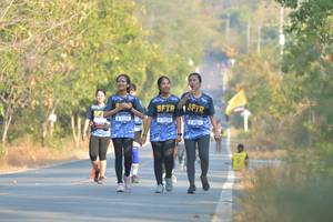 BIB: 7330
                            <button type="button" onclick="openModal(7172733)" class="btn btn-primary btn-sm float-right btn-popup" data-toggle="modal" data-target=".modal-high-quality">
                        <i class="fas fa-shopping-cart"></i> Add to Cart
                    </button>
                                            <button type="button" onclick="isThisMe(7172733, true)" class="btn btn-success btn-sm float-right btn-popup btn-isme hidden" data-toggle="tooltip" data-placement="bottom" title="นี่คือรูปของคุณใช่ไหม คลิกที่นี่เพื่อเอาเข้าอัลบั้ม">
                        <i class="fas fa-plus"></i> Add to album
                    </button>
                    <button type="button" onclick="isThisMe(7172733, false)" class="btn btn-warning btn-sm float-right btn-popup btn-isnotme hidden">
                        <i class="fas fa-ban"></i> Remove from album
                    </button>