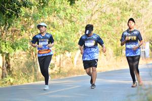 BIB: 7243
                            <button type="button" onclick="openModal(7192045)" class="btn btn-primary btn-sm float-right btn-popup" data-toggle="modal" data-target=".modal-high-quality">
                        <i class="fas fa-shopping-cart"></i> Add to Cart
                    </button>
                                            <button type="button" onclick="isThisMe(7192045, true)" class="btn btn-success btn-sm float-right btn-popup btn-isme hidden" data-toggle="tooltip" data-placement="bottom" title="นี่คือรูปของคุณใช่ไหม คลิกที่นี่เพื่อเอาเข้าอัลบั้ม">
                        <i class="fas fa-plus"></i> Add to album
                    </button>
                    <button type="button" onclick="isThisMe(7192045, false)" class="btn btn-warning btn-sm float-right btn-popup btn-isnotme hidden">
                        <i class="fas fa-ban"></i> Remove from album
                    </button>