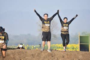 BIB: 3097, 1059
                            <button type="button" onclick="openModal(7147076)" class="btn btn-primary btn-sm float-right btn-popup" data-toggle="modal" data-target=".modal-high-quality">
                        <i class="fas fa-shopping-cart"></i> Add to Cart
                    </button>
                                            <button type="button" onclick="isThisMe(7147076, true)" class="btn btn-success btn-sm float-right btn-popup btn-isme hidden" data-toggle="tooltip" data-placement="bottom" title="นี่คือรูปของคุณใช่ไหม คลิกที่นี่เพื่อเอาเข้าอัลบั้ม">
                        <i class="fas fa-plus"></i> Add to album
                    </button>
                    <button type="button" onclick="isThisMe(7147076, false)" class="btn btn-warning btn-sm float-right btn-popup btn-isnotme hidden">
                        <i class="fas fa-ban"></i> Remove from album
                    </button>