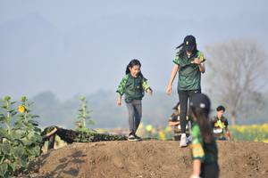 BIB: 
                            <button type="button" onclick="openModal(7147143)" class="btn btn-primary btn-sm float-right btn-popup" data-toggle="modal" data-target=".modal-high-quality">
                        <i class="fas fa-shopping-cart"></i> Add to Cart
                    </button>
                                            <button type="button" onclick="isThisMe(7147143, true)" class="btn btn-success btn-sm float-right btn-popup btn-isme hidden" data-toggle="tooltip" data-placement="bottom" title="นี่คือรูปของคุณใช่ไหม คลิกที่นี่เพื่อเอาเข้าอัลบั้ม">
                        <i class="fas fa-plus"></i> Add to album
                    </button>
                    <button type="button" onclick="isThisMe(7147143, false)" class="btn btn-warning btn-sm float-right btn-popup btn-isnotme hidden">
                        <i class="fas fa-ban"></i> Remove from album
                    </button>