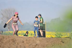 BIB: 3029, 3031
                            <button type="button" onclick="openModal(7147126)" class="btn btn-primary btn-sm float-right btn-popup" data-toggle="modal" data-target=".modal-high-quality">
                        <i class="fas fa-shopping-cart"></i> Add to Cart
                    </button>
                                            <button type="button" onclick="isThisMe(7147126, true)" class="btn btn-success btn-sm float-right btn-popup btn-isme hidden" data-toggle="tooltip" data-placement="bottom" title="นี่คือรูปของคุณใช่ไหม คลิกที่นี่เพื่อเอาเข้าอัลบั้ม">
                        <i class="fas fa-plus"></i> Add to album
                    </button>
                    <button type="button" onclick="isThisMe(7147126, false)" class="btn btn-warning btn-sm float-right btn-popup btn-isnotme hidden">
                        <i class="fas fa-ban"></i> Remove from album
                    </button>