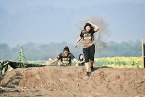 BIB: 3001
                            <button type="button" onclick="openModal(7246894)" class="btn btn-primary btn-sm float-right btn-popup" data-toggle="modal" data-target=".modal-high-quality">
                        <i class="fas fa-shopping-cart"></i> Add to Cart
                    </button>
                                            <button type="button" onclick="isThisMe(7246894, true)" class="btn btn-success btn-sm float-right btn-popup btn-isme hidden" data-toggle="tooltip" data-placement="bottom" title="นี่คือรูปของคุณใช่ไหม คลิกที่นี่เพื่อเอาเข้าอัลบั้ม">
                        <i class="fas fa-plus"></i> Add to album
                    </button>
                    <button type="button" onclick="isThisMe(7246894, false)" class="btn btn-warning btn-sm float-right btn-popup btn-isnotme hidden">
                        <i class="fas fa-ban"></i> Remove from album
                    </button>