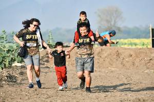 BIB: 3084
                            <button type="button" onclick="openModal(7246936)" class="btn btn-primary btn-sm float-right btn-popup" data-toggle="modal" data-target=".modal-high-quality">
                        <i class="fas fa-shopping-cart"></i> Add to Cart
                    </button>
                                            <button type="button" onclick="isThisMe(7246936, true)" class="btn btn-success btn-sm float-right btn-popup btn-isme hidden" data-toggle="tooltip" data-placement="bottom" title="นี่คือรูปของคุณใช่ไหม คลิกที่นี่เพื่อเอาเข้าอัลบั้ม">
                        <i class="fas fa-plus"></i> Add to album
                    </button>
                    <button type="button" onclick="isThisMe(7246936, false)" class="btn btn-warning btn-sm float-right btn-popup btn-isnotme hidden">
                        <i class="fas fa-ban"></i> Remove from album
                    </button>