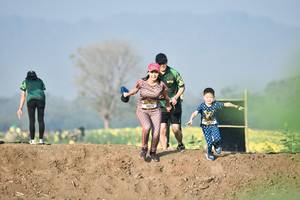 BIB: 3023, 3031
                            <button type="button" onclick="openModal(7246734)" class="btn btn-primary btn-sm float-right btn-popup" data-toggle="modal" data-target=".modal-high-quality">
                        <i class="fas fa-shopping-cart"></i> Add to Cart
                    </button>
                                            <button type="button" onclick="isThisMe(7246734, true)" class="btn btn-success btn-sm float-right btn-popup btn-isme hidden" data-toggle="tooltip" data-placement="bottom" title="นี่คือรูปของคุณใช่ไหม คลิกที่นี่เพื่อเอาเข้าอัลบั้ม">
                        <i class="fas fa-plus"></i> Add to album
                    </button>
                    <button type="button" onclick="isThisMe(7246734, false)" class="btn btn-warning btn-sm float-right btn-popup btn-isnotme hidden">
                        <i class="fas fa-ban"></i> Remove from album
                    </button>