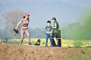 BIB: 3029, 3031
                            <button type="button" onclick="openModal(7246720)" class="btn btn-primary btn-sm float-right btn-popup" data-toggle="modal" data-target=".modal-high-quality">
                        <i class="fas fa-shopping-cart"></i> Add to Cart
                    </button>
                                            <button type="button" onclick="isThisMe(7246720, true)" class="btn btn-success btn-sm float-right btn-popup btn-isme hidden" data-toggle="tooltip" data-placement="bottom" title="นี่คือรูปของคุณใช่ไหม คลิกที่นี่เพื่อเอาเข้าอัลบั้ม">
                        <i class="fas fa-plus"></i> Add to album
                    </button>
                    <button type="button" onclick="isThisMe(7246720, false)" class="btn btn-warning btn-sm float-right btn-popup btn-isnotme hidden">
                        <i class="fas fa-ban"></i> Remove from album
                    </button>