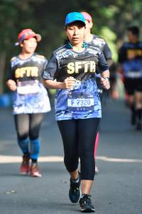 BIB: 7320
                            <button type="button" onclick="openModal(7247172)" class="btn btn-primary btn-sm float-right btn-popup" data-toggle="modal" data-target=".modal-high-quality">
                        <i class="fas fa-shopping-cart"></i> Add to Cart
                    </button>
                                            <button type="button" onclick="isThisMe(7247172, true)" class="btn btn-success btn-sm float-right btn-popup btn-isme hidden" data-toggle="tooltip" data-placement="bottom" title="นี่คือรูปของคุณใช่ไหม คลิกที่นี่เพื่อเอาเข้าอัลบั้ม">
                        <i class="fas fa-plus"></i> Add to album
                    </button>
                    <button type="button" onclick="isThisMe(7247172, false)" class="btn btn-warning btn-sm float-right btn-popup btn-isnotme hidden">
                        <i class="fas fa-ban"></i> Remove from album
                    </button>