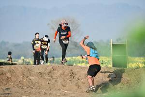 BIB: 3009
                            <button type="button" onclick="openModal(7246998)" class="btn btn-primary btn-sm float-right btn-popup" data-toggle="modal" data-target=".modal-high-quality">
                        <i class="fas fa-shopping-cart"></i> Add to Cart
                    </button>
                                            <button type="button" onclick="isThisMe(7246998, true)" class="btn btn-success btn-sm float-right btn-popup btn-isme hidden" data-toggle="tooltip" data-placement="bottom" title="นี่คือรูปของคุณใช่ไหม คลิกที่นี่เพื่อเอาเข้าอัลบั้ม">
                        <i class="fas fa-plus"></i> Add to album
                    </button>
                    <button type="button" onclick="isThisMe(7246998, false)" class="btn btn-warning btn-sm float-right btn-popup btn-isnotme hidden">
                        <i class="fas fa-ban"></i> Remove from album
                    </button>