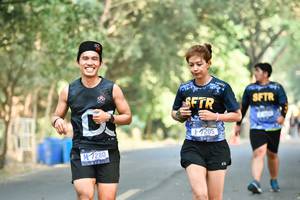 BIB: 1205, 1280
                            <button type="button" onclick="openModal(7247285)" class="btn btn-primary btn-sm float-right btn-popup" data-toggle="modal" data-target=".modal-high-quality">
                        <i class="fas fa-shopping-cart"></i> Add to Cart
                    </button>
                                            <button type="button" onclick="isThisMe(7247285, true)" class="btn btn-success btn-sm float-right btn-popup btn-isme hidden" data-toggle="tooltip" data-placement="bottom" title="นี่คือรูปของคุณใช่ไหม คลิกที่นี่เพื่อเอาเข้าอัลบั้ม">
                        <i class="fas fa-plus"></i> Add to album
                    </button>
                    <button type="button" onclick="isThisMe(7247285, false)" class="btn btn-warning btn-sm float-right btn-popup btn-isnotme hidden">
                        <i class="fas fa-ban"></i> Remove from album
                    </button>