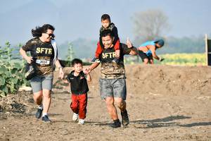 BIB: 3084
                            <button type="button" onclick="openModal(7246939)" class="btn btn-primary btn-sm float-right btn-popup" data-toggle="modal" data-target=".modal-high-quality">
                        <i class="fas fa-shopping-cart"></i> Add to Cart
                    </button>
                                            <button type="button" onclick="isThisMe(7246939, true)" class="btn btn-success btn-sm float-right btn-popup btn-isme hidden" data-toggle="tooltip" data-placement="bottom" title="นี่คือรูปของคุณใช่ไหม คลิกที่นี่เพื่อเอาเข้าอัลบั้ม">
                        <i class="fas fa-plus"></i> Add to album
                    </button>
                    <button type="button" onclick="isThisMe(7246939, false)" class="btn btn-warning btn-sm float-right btn-popup btn-isnotme hidden">
                        <i class="fas fa-ban"></i> Remove from album
                    </button>