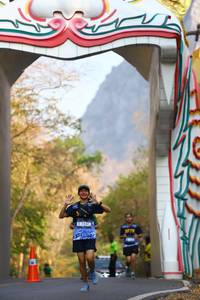 BIB: 724
                            <button type="button" onclick="openModal(7181287)" class="btn btn-primary btn-sm float-right btn-popup" data-toggle="modal" data-target=".modal-high-quality">
                        <i class="fas fa-shopping-cart"></i> Add to Cart
                    </button>
                                            <button type="button" onclick="isThisMe(7181287, true)" class="btn btn-success btn-sm float-right btn-popup btn-isme hidden" data-toggle="tooltip" data-placement="bottom" title="นี่คือรูปของคุณใช่ไหม คลิกที่นี่เพื่อเอาเข้าอัลบั้ม">
                        <i class="fas fa-plus"></i> Add to album
                    </button>
                    <button type="button" onclick="isThisMe(7181287, false)" class="btn btn-warning btn-sm float-right btn-popup btn-isnotme hidden">
                        <i class="fas fa-ban"></i> Remove from album
                    </button>