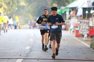 BIB: 7035
                            <button type="button" onclick="openModal(7226716)" class="btn btn-primary btn-sm float-right btn-popup" data-toggle="modal" data-target=".modal-high-quality">
                        <i class="fas fa-shopping-cart"></i> Add to Cart
                    </button>
                                            <button type="button" onclick="isThisMe(7226716, true)" class="btn btn-success btn-sm float-right btn-popup btn-isme hidden" data-toggle="tooltip" data-placement="bottom" title="นี่คือรูปของคุณใช่ไหม คลิกที่นี่เพื่อเอาเข้าอัลบั้ม">
                        <i class="fas fa-plus"></i> Add to album
                    </button>
                    <button type="button" onclick="isThisMe(7226716, false)" class="btn btn-warning btn-sm float-right btn-popup btn-isnotme hidden">
                        <i class="fas fa-ban"></i> Remove from album
                    </button>