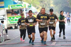 BIB: 3134, 3130, 3060
                            <button type="button" onclick="openModal(7226519)" class="btn btn-primary btn-sm float-right btn-popup" data-toggle="modal" data-target=".modal-high-quality">
                        <i class="fas fa-shopping-cart"></i> Add to Cart
                    </button>
                                            <button type="button" onclick="isThisMe(7226519, true)" class="btn btn-success btn-sm float-right btn-popup btn-isme hidden" data-toggle="tooltip" data-placement="bottom" title="นี่คือรูปของคุณใช่ไหม คลิกที่นี่เพื่อเอาเข้าอัลบั้ม">
                        <i class="fas fa-plus"></i> Add to album
                    </button>
                    <button type="button" onclick="isThisMe(7226519, false)" class="btn btn-warning btn-sm float-right btn-popup btn-isnotme hidden">
                        <i class="fas fa-ban"></i> Remove from album
                    </button>