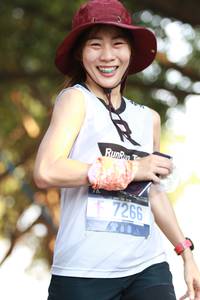 BIB: 7266, 
                            <button type="button" onclick="openModal(7232554)" class="btn btn-primary btn-sm float-right btn-popup" data-toggle="modal" data-target=".modal-high-quality">
                        <i class="fas fa-shopping-cart"></i> Add to Cart
                    </button>
                                            <button type="button" onclick="isThisMe(7232554, true)" class="btn btn-success btn-sm float-right btn-popup btn-isme hidden" data-toggle="tooltip" data-placement="bottom" title="นี่คือรูปของคุณใช่ไหม คลิกที่นี่เพื่อเอาเข้าอัลบั้ม">
                        <i class="fas fa-plus"></i> Add to album
                    </button>
                    <button type="button" onclick="isThisMe(7232554, false)" class="btn btn-warning btn-sm float-right btn-popup btn-isnotme hidden">
                        <i class="fas fa-ban"></i> Remove from album
                    </button>