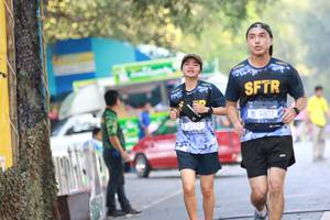 BIB: 2327, 722
                            <button type="button" onclick="openModal(7227097)" class="btn btn-primary btn-sm float-right btn-popup" data-toggle="modal" data-target=".modal-high-quality">
                        <i class="fas fa-shopping-cart"></i> Add to Cart
                    </button>
                                            <button type="button" onclick="isThisMe(7227097, true)" class="btn btn-success btn-sm float-right btn-popup btn-isme hidden" data-toggle="tooltip" data-placement="bottom" title="นี่คือรูปของคุณใช่ไหม คลิกที่นี่เพื่อเอาเข้าอัลบั้ม">
                        <i class="fas fa-plus"></i> Add to album
                    </button>
                    <button type="button" onclick="isThisMe(7227097, false)" class="btn btn-warning btn-sm float-right btn-popup btn-isnotme hidden">
                        <i class="fas fa-ban"></i> Remove from album
                    </button>