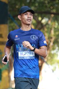 BIB: 7281
                            <button type="button" onclick="openModal(7232917)" class="btn btn-primary btn-sm float-right btn-popup" data-toggle="modal" data-target=".modal-high-quality">
                        <i class="fas fa-shopping-cart"></i> Add to Cart
                    </button>
                                            <button type="button" onclick="isThisMe(7232917, true)" class="btn btn-success btn-sm float-right btn-popup btn-isme hidden" data-toggle="tooltip" data-placement="bottom" title="นี่คือรูปของคุณใช่ไหม คลิกที่นี่เพื่อเอาเข้าอัลบั้ม">
                        <i class="fas fa-plus"></i> Add to album
                    </button>
                    <button type="button" onclick="isThisMe(7232917, false)" class="btn btn-warning btn-sm float-right btn-popup btn-isnotme hidden">
                        <i class="fas fa-ban"></i> Remove from album
                    </button>