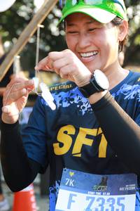 BIB: 0700, 7335
                            <button type="button" onclick="openModal(7238015)" class="btn btn-primary btn-sm float-right btn-popup" data-toggle="modal" data-target=".modal-high-quality">
                        <i class="fas fa-shopping-cart"></i> Add to Cart
                    </button>
                                            <button type="button" onclick="isThisMe(7238015, true)" class="btn btn-success btn-sm float-right btn-popup btn-isme hidden" data-toggle="tooltip" data-placement="bottom" title="นี่คือรูปของคุณใช่ไหม คลิกที่นี่เพื่อเอาเข้าอัลบั้ม">
                        <i class="fas fa-plus"></i> Add to album
                    </button>
                    <button type="button" onclick="isThisMe(7238015, false)" class="btn btn-warning btn-sm float-right btn-popup btn-isnotme hidden">
                        <i class="fas fa-ban"></i> Remove from album
                    </button>