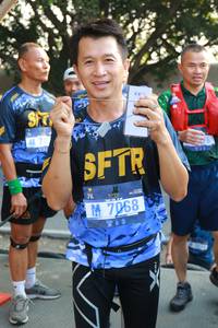 BIB: 749, 7068
                            <button type="button" onclick="openModal(7237826)" class="btn btn-primary btn-sm float-right btn-popup" data-toggle="modal" data-target=".modal-high-quality">
                        <i class="fas fa-shopping-cart"></i> Add to Cart
                    </button>
                                            <button type="button" onclick="isThisMe(7237826, true)" class="btn btn-success btn-sm float-right btn-popup btn-isme hidden" data-toggle="tooltip" data-placement="bottom" title="นี่คือรูปของคุณใช่ไหม คลิกที่นี่เพื่อเอาเข้าอัลบั้ม">
                        <i class="fas fa-plus"></i> Add to album
                    </button>
                    <button type="button" onclick="isThisMe(7237826, false)" class="btn btn-warning btn-sm float-right btn-popup btn-isnotme hidden">
                        <i class="fas fa-ban"></i> Remove from album
                    </button>