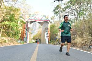 BIB: 
                            <button type="button" onclick="openModal(7210258)" class="btn btn-primary btn-sm float-right btn-popup" data-toggle="modal" data-target=".modal-high-quality">
                        <i class="fas fa-shopping-cart"></i> Add to Cart
                    </button>
                                            <button type="button" onclick="isThisMe(7210258, true)" class="btn btn-success btn-sm float-right btn-popup btn-isme hidden" data-toggle="tooltip" data-placement="bottom" title="นี่คือรูปของคุณใช่ไหม คลิกที่นี่เพื่อเอาเข้าอัลบั้ม">
                        <i class="fas fa-plus"></i> Add to album
                    </button>
                    <button type="button" onclick="isThisMe(7210258, false)" class="btn btn-warning btn-sm float-right btn-popup btn-isnotme hidden">
                        <i class="fas fa-ban"></i> Remove from album
                    </button>