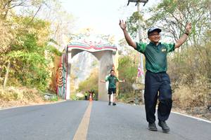 BIB: 
                            <button type="button" onclick="openModal(7210250)" class="btn btn-primary btn-sm float-right btn-popup" data-toggle="modal" data-target=".modal-high-quality">
                        <i class="fas fa-shopping-cart"></i> Add to Cart
                    </button>
                                            <button type="button" onclick="isThisMe(7210250, true)" class="btn btn-success btn-sm float-right btn-popup btn-isme hidden" data-toggle="tooltip" data-placement="bottom" title="นี่คือรูปของคุณใช่ไหม คลิกที่นี่เพื่อเอาเข้าอัลบั้ม">
                        <i class="fas fa-plus"></i> Add to album
                    </button>
                    <button type="button" onclick="isThisMe(7210250, false)" class="btn btn-warning btn-sm float-right btn-popup btn-isnotme hidden">
                        <i class="fas fa-ban"></i> Remove from album
                    </button>