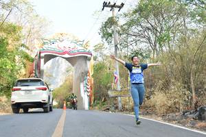 BIB: 
                            <button type="button" onclick="openModal(7210103)" class="btn btn-primary btn-sm float-right btn-popup" data-toggle="modal" data-target=".modal-high-quality">
                        <i class="fas fa-shopping-cart"></i> Add to Cart
                    </button>
                                            <button type="button" onclick="isThisMe(7210103, true)" class="btn btn-success btn-sm float-right btn-popup btn-isme hidden" data-toggle="tooltip" data-placement="bottom" title="นี่คือรูปของคุณใช่ไหม คลิกที่นี่เพื่อเอาเข้าอัลบั้ม">
                        <i class="fas fa-plus"></i> Add to album
                    </button>
                    <button type="button" onclick="isThisMe(7210103, false)" class="btn btn-warning btn-sm float-right btn-popup btn-isnotme hidden">
                        <i class="fas fa-ban"></i> Remove from album
                    </button>