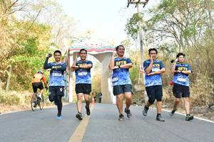 BIB: 1700
                            <button type="button" onclick="openModal(7210463)" class="btn btn-primary btn-sm float-right btn-popup" data-toggle="modal" data-target=".modal-high-quality">
                        <i class="fas fa-shopping-cart"></i> Add to Cart
                    </button>
                                            <button type="button" onclick="isThisMe(7210463, true)" class="btn btn-success btn-sm float-right btn-popup btn-isme hidden" data-toggle="tooltip" data-placement="bottom" title="นี่คือรูปของคุณใช่ไหม คลิกที่นี่เพื่อเอาเข้าอัลบั้ม">
                        <i class="fas fa-plus"></i> Add to album
                    </button>
                    <button type="button" onclick="isThisMe(7210463, false)" class="btn btn-warning btn-sm float-right btn-popup btn-isnotme hidden">
                        <i class="fas fa-ban"></i> Remove from album
                    </button>