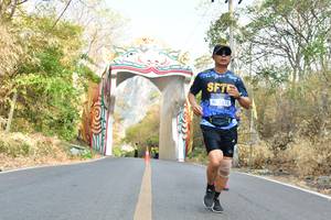 BIB: 370
                            <button type="button" onclick="openModal(7210170)" class="btn btn-primary btn-sm float-right btn-popup" data-toggle="modal" data-target=".modal-high-quality">
                        <i class="fas fa-shopping-cart"></i> Add to Cart
                    </button>
                                            <button type="button" onclick="isThisMe(7210170, true)" class="btn btn-success btn-sm float-right btn-popup btn-isme hidden" data-toggle="tooltip" data-placement="bottom" title="นี่คือรูปของคุณใช่ไหม คลิกที่นี่เพื่อเอาเข้าอัลบั้ม">
                        <i class="fas fa-plus"></i> Add to album
                    </button>
                    <button type="button" onclick="isThisMe(7210170, false)" class="btn btn-warning btn-sm float-right btn-popup btn-isnotme hidden">
                        <i class="fas fa-ban"></i> Remove from album
                    </button>