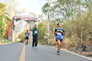 BIB: 
                            <button type="button" onclick="openModal(7210154)" class="btn btn-primary btn-sm float-right btn-popup" data-toggle="modal" data-target=".modal-high-quality">
                        <i class="fas fa-shopping-cart"></i> Add to Cart
                    </button>
                                            <button type="button" onclick="isThisMe(7210154, true)" class="btn btn-success btn-sm float-right btn-popup btn-isme hidden" data-toggle="tooltip" data-placement="bottom" title="นี่คือรูปของคุณใช่ไหม คลิกที่นี่เพื่อเอาเข้าอัลบั้ม">
                        <i class="fas fa-plus"></i> Add to album
                    </button>
                    <button type="button" onclick="isThisMe(7210154, false)" class="btn btn-warning btn-sm float-right btn-popup btn-isnotme hidden">
                        <i class="fas fa-ban"></i> Remove from album
                    </button>