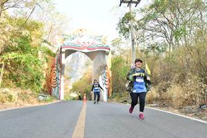 BIB: 
                            <button type="button" onclick="openModal(7210264)" class="btn btn-primary btn-sm float-right btn-popup" data-toggle="modal" data-target=".modal-high-quality">
                        <i class="fas fa-shopping-cart"></i> Add to Cart
                    </button>
                                            <button type="button" onclick="isThisMe(7210264, true)" class="btn btn-success btn-sm float-right btn-popup btn-isme hidden" data-toggle="tooltip" data-placement="bottom" title="นี่คือรูปของคุณใช่ไหม คลิกที่นี่เพื่อเอาเข้าอัลบั้ม">
                        <i class="fas fa-plus"></i> Add to album
                    </button>
                    <button type="button" onclick="isThisMe(7210264, false)" class="btn btn-warning btn-sm float-right btn-popup btn-isnotme hidden">
                        <i class="fas fa-ban"></i> Remove from album
                    </button>