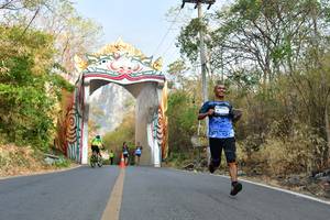 BIB: 
                            <button type="button" onclick="openModal(7210113)" class="btn btn-primary btn-sm float-right btn-popup" data-toggle="modal" data-target=".modal-high-quality">
                        <i class="fas fa-shopping-cart"></i> Add to Cart
                    </button>
                                            <button type="button" onclick="isThisMe(7210113, true)" class="btn btn-success btn-sm float-right btn-popup btn-isme hidden" data-toggle="tooltip" data-placement="bottom" title="นี่คือรูปของคุณใช่ไหม คลิกที่นี่เพื่อเอาเข้าอัลบั้ม">
                        <i class="fas fa-plus"></i> Add to album
                    </button>
                    <button type="button" onclick="isThisMe(7210113, false)" class="btn btn-warning btn-sm float-right btn-popup btn-isnotme hidden">
                        <i class="fas fa-ban"></i> Remove from album
                    </button>