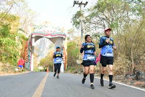 BIB: 
                            <button type="button" onclick="openModal(7210303)" class="btn btn-primary btn-sm float-right btn-popup" data-toggle="modal" data-target=".modal-high-quality">
                        <i class="fas fa-shopping-cart"></i> Add to Cart
                    </button>
                                            <button type="button" onclick="isThisMe(7210303, true)" class="btn btn-success btn-sm float-right btn-popup btn-isme hidden" data-toggle="tooltip" data-placement="bottom" title="นี่คือรูปของคุณใช่ไหม คลิกที่นี่เพื่อเอาเข้าอัลบั้ม">
                        <i class="fas fa-plus"></i> Add to album
                    </button>
                    <button type="button" onclick="isThisMe(7210303, false)" class="btn btn-warning btn-sm float-right btn-popup btn-isnotme hidden">
                        <i class="fas fa-ban"></i> Remove from album
                    </button>