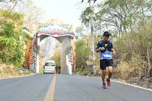 BIB: 
                            <button type="button" onclick="openModal(7210076)" class="btn btn-primary btn-sm float-right btn-popup" data-toggle="modal" data-target=".modal-high-quality">
                        <i class="fas fa-shopping-cart"></i> Add to Cart
                    </button>
                                            <button type="button" onclick="isThisMe(7210076, true)" class="btn btn-success btn-sm float-right btn-popup btn-isme hidden" data-toggle="tooltip" data-placement="bottom" title="นี่คือรูปของคุณใช่ไหม คลิกที่นี่เพื่อเอาเข้าอัลบั้ม">
                        <i class="fas fa-plus"></i> Add to album
                    </button>
                    <button type="button" onclick="isThisMe(7210076, false)" class="btn btn-warning btn-sm float-right btn-popup btn-isnotme hidden">
                        <i class="fas fa-ban"></i> Remove from album
                    </button>