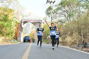 BIB: 
                            <button type="button" onclick="openModal(7210410)" class="btn btn-primary btn-sm float-right btn-popup" data-toggle="modal" data-target=".modal-high-quality">
                        <i class="fas fa-shopping-cart"></i> Add to Cart
                    </button>
                                            <button type="button" onclick="isThisMe(7210410, true)" class="btn btn-success btn-sm float-right btn-popup btn-isme hidden" data-toggle="tooltip" data-placement="bottom" title="นี่คือรูปของคุณใช่ไหม คลิกที่นี่เพื่อเอาเข้าอัลบั้ม">
                        <i class="fas fa-plus"></i> Add to album
                    </button>
                    <button type="button" onclick="isThisMe(7210410, false)" class="btn btn-warning btn-sm float-right btn-popup btn-isnotme hidden">
                        <i class="fas fa-ban"></i> Remove from album
                    </button>