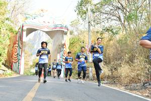 BIB: 
                            <button type="button" onclick="openModal(7210909)" class="btn btn-primary btn-sm float-right btn-popup" data-toggle="modal" data-target=".modal-high-quality">
                        <i class="fas fa-shopping-cart"></i> Add to Cart
                    </button>
                                            <button type="button" onclick="isThisMe(7210909, true)" class="btn btn-success btn-sm float-right btn-popup btn-isme hidden" data-toggle="tooltip" data-placement="bottom" title="นี่คือรูปของคุณใช่ไหม คลิกที่นี่เพื่อเอาเข้าอัลบั้ม">
                        <i class="fas fa-plus"></i> Add to album
                    </button>
                    <button type="button" onclick="isThisMe(7210909, false)" class="btn btn-warning btn-sm float-right btn-popup btn-isnotme hidden">
                        <i class="fas fa-ban"></i> Remove from album
                    </button>