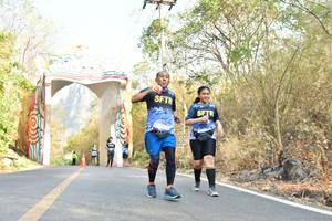 BIB: 
                            <button type="button" onclick="openModal(7211097)" class="btn btn-primary btn-sm float-right btn-popup" data-toggle="modal" data-target=".modal-high-quality">
                        <i class="fas fa-shopping-cart"></i> Add to Cart
                    </button>
                                            <button type="button" onclick="isThisMe(7211097, true)" class="btn btn-success btn-sm float-right btn-popup btn-isme hidden" data-toggle="tooltip" data-placement="bottom" title="นี่คือรูปของคุณใช่ไหม คลิกที่นี่เพื่อเอาเข้าอัลบั้ม">
                        <i class="fas fa-plus"></i> Add to album
                    </button>
                    <button type="button" onclick="isThisMe(7211097, false)" class="btn btn-warning btn-sm float-right btn-popup btn-isnotme hidden">
                        <i class="fas fa-ban"></i> Remove from album
                    </button>