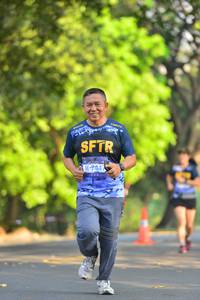 BIB: 744
                            <button type="button" onclick="openModal(7218502)" class="btn btn-primary btn-sm float-right btn-popup" data-toggle="modal" data-target=".modal-high-quality">
                        <i class="fas fa-shopping-cart"></i> Add to Cart
                    </button>
                                            <button type="button" onclick="isThisMe(7218502, true)" class="btn btn-success btn-sm float-right btn-popup btn-isme hidden" data-toggle="tooltip" data-placement="bottom" title="นี่คือรูปของคุณใช่ไหม คลิกที่นี่เพื่อเอาเข้าอัลบั้ม">
                        <i class="fas fa-plus"></i> Add to album
                    </button>
                    <button type="button" onclick="isThisMe(7218502, false)" class="btn btn-warning btn-sm float-right btn-popup btn-isnotme hidden">
                        <i class="fas fa-ban"></i> Remove from album
                    </button>