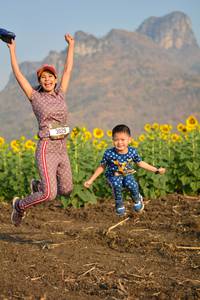 BIB: 3029
                            <button type="button" onclick="openModal(7161962)" class="btn btn-primary btn-sm float-right btn-popup" data-toggle="modal" data-target=".modal-high-quality">
                        <i class="fas fa-shopping-cart"></i> Add to Cart
                    </button>
                                            <button type="button" onclick="isThisMe(7161962, true)" class="btn btn-success btn-sm float-right btn-popup btn-isme hidden" data-toggle="tooltip" data-placement="bottom" title="นี่คือรูปของคุณใช่ไหม คลิกที่นี่เพื่อเอาเข้าอัลบั้ม">
                        <i class="fas fa-plus"></i> Add to album
                    </button>
                    <button type="button" onclick="isThisMe(7161962, false)" class="btn btn-warning btn-sm float-right btn-popup btn-isnotme hidden">
                        <i class="fas fa-ban"></i> Remove from album
                    </button>