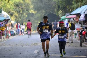 BIB: 437
                            <button type="button" onclick="openModal(7193029)" class="btn btn-primary btn-sm float-right btn-popup" data-toggle="modal" data-target=".modal-high-quality">
                        <i class="fas fa-shopping-cart"></i> Add to Cart
                    </button>
                                            <button type="button" onclick="isThisMe(7193029, true)" class="btn btn-success btn-sm float-right btn-popup btn-isme hidden" data-toggle="tooltip" data-placement="bottom" title="นี่คือรูปของคุณใช่ไหม คลิกที่นี่เพื่อเอาเข้าอัลบั้ม">
                        <i class="fas fa-plus"></i> Add to album
                    </button>
                    <button type="button" onclick="isThisMe(7193029, false)" class="btn btn-warning btn-sm float-right btn-popup btn-isnotme hidden">
                        <i class="fas fa-ban"></i> Remove from album
                    </button>